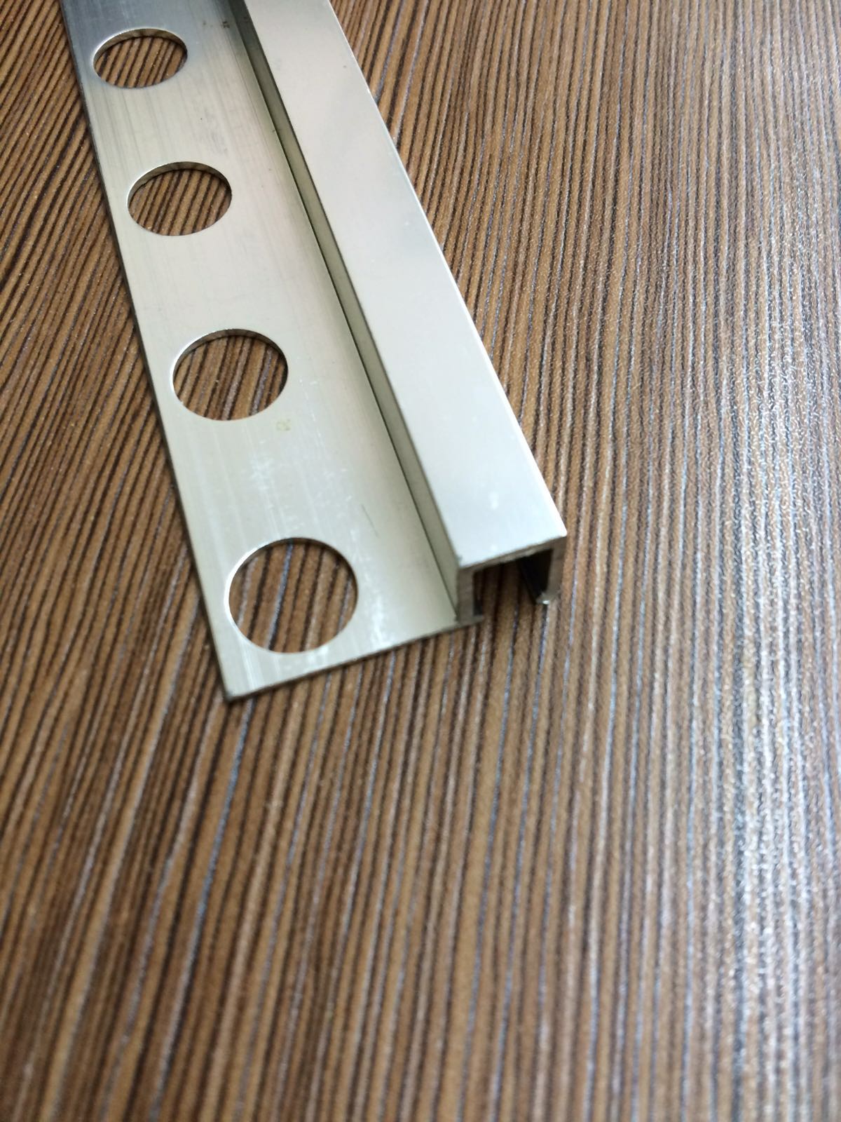 ALUMINUM PROFILEConstruction profiles(4)